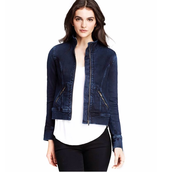 NWT $255 AG Adriano Goldschmied Cori Denim Jacket in Saga - XS! - Picture 1 of 5